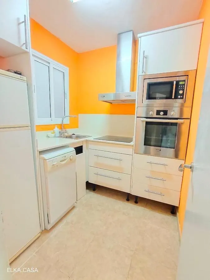Apartamento Muy Luminoso En Segunda Linea De Mar Apartman Roda de Bará
